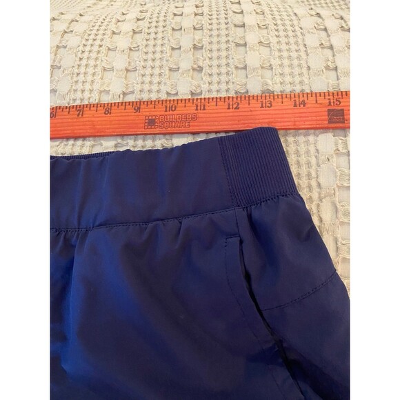 Apana  Womens Navy Shorts Size Medium Elastic Waist Pockets Athleticwear Sporty - Picture 3 of 9
